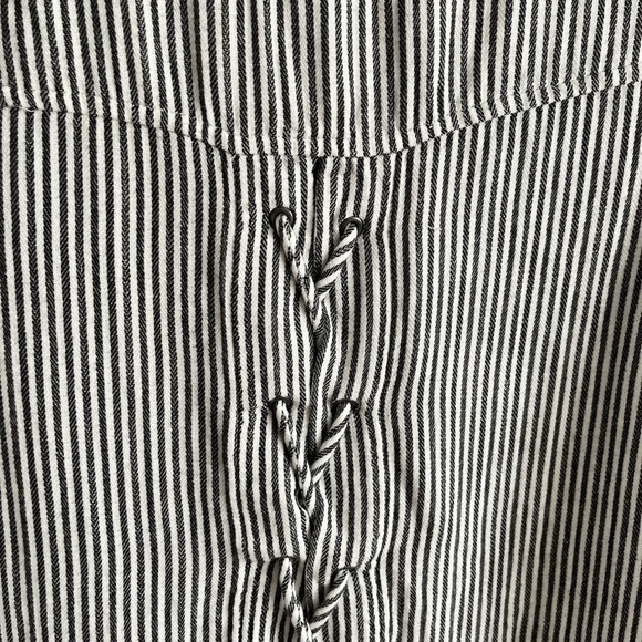 Cloth & Stone Women's Striped Lace Up Back Long Sleeve Blouse - Picture 6 of 8